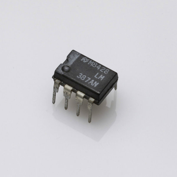 1x LM387AN Low Noise Dual Preamplifier LM387 387AN DIP-8 M8428 LM New Old Stock